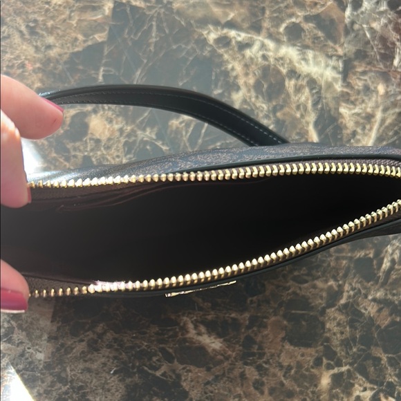 Coach Brown and Black Signature Shoulder Bag - Picture 4 of 4